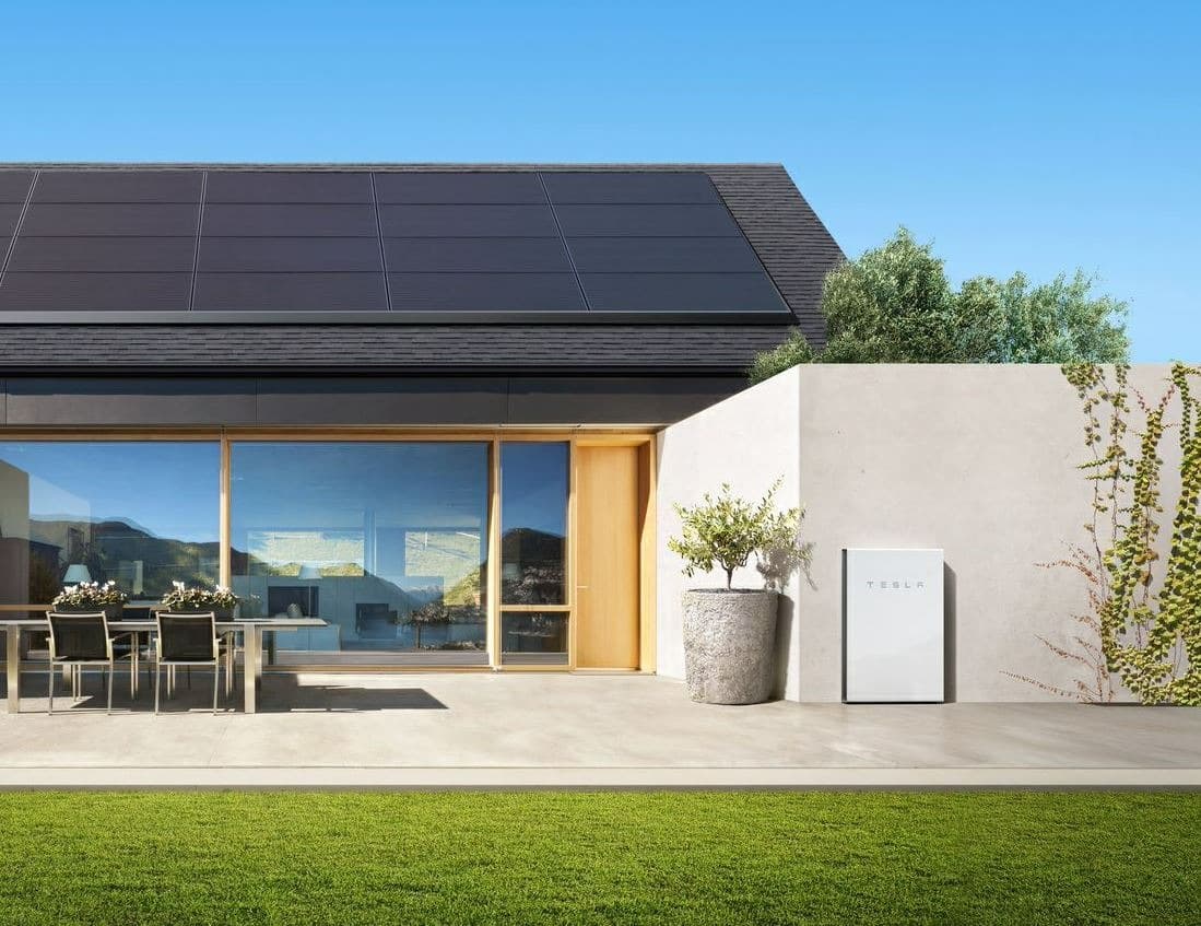 Tesla Electric: Revoluce ve fotovoltaice
