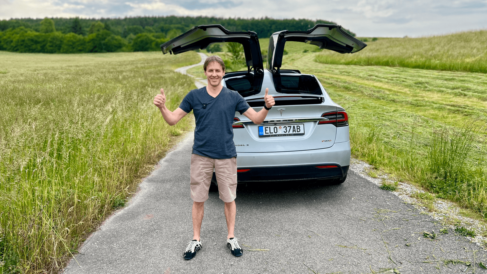 Tesla Model X vs. Model S
