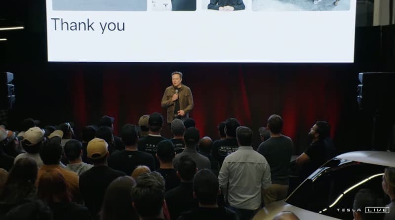 Tesla All Hands poprvé veřejně
