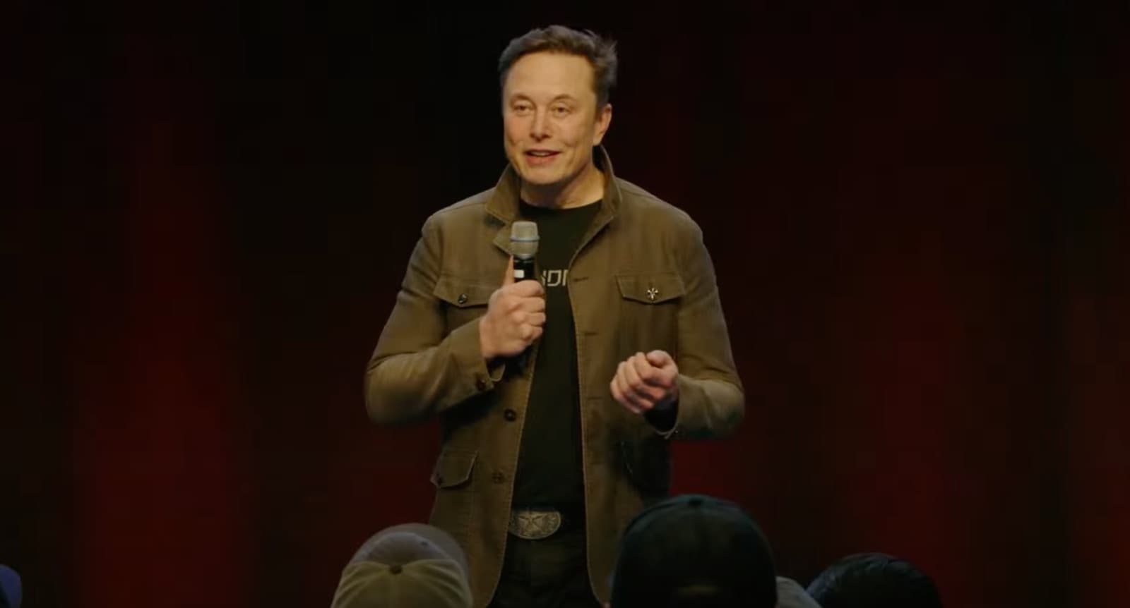 Český překlad Tesla All-Hands