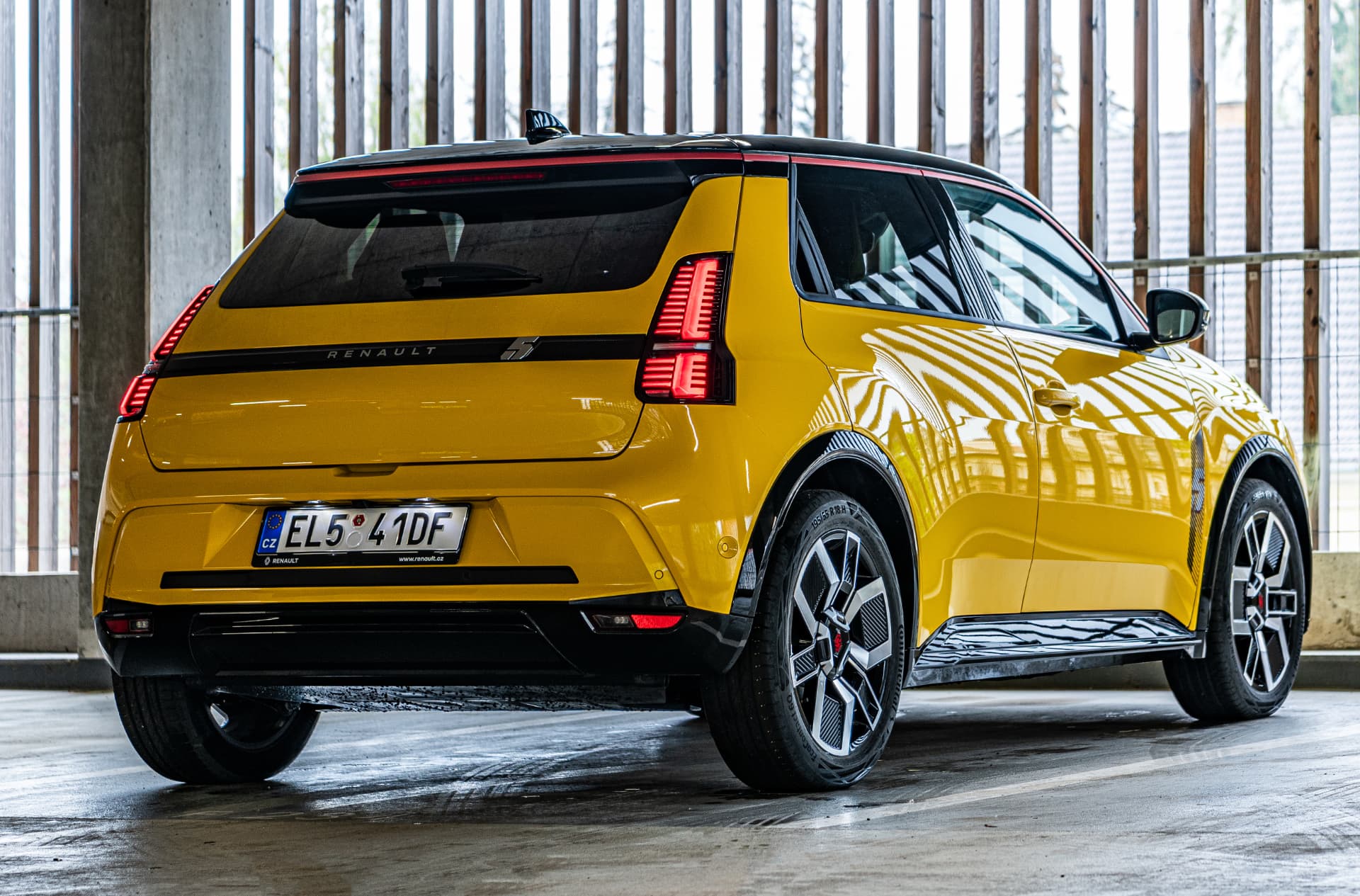 Renault 5 E-Tech: Retro legenda jako EV