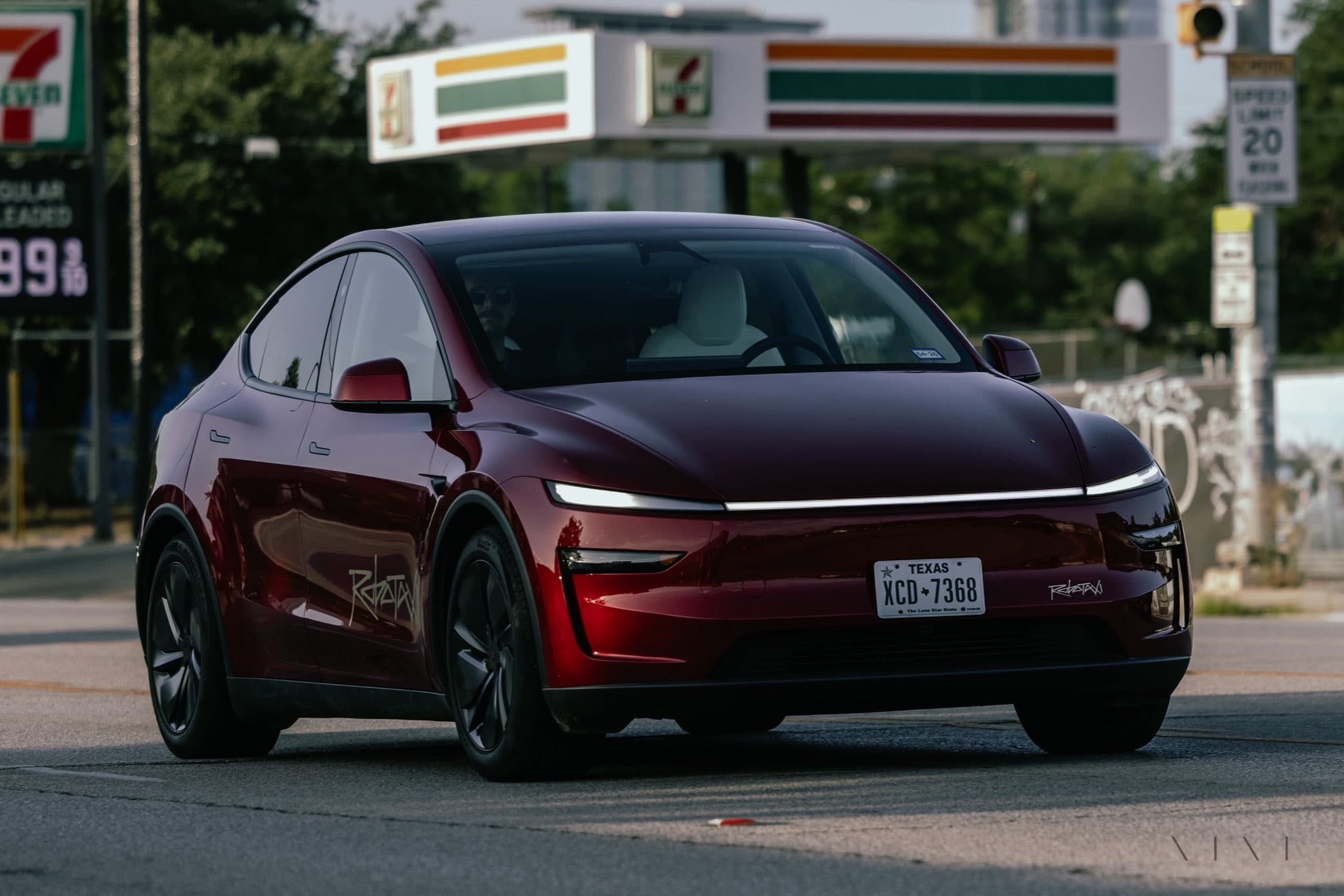 Robotaxi Tesla oficiálně spuštěno