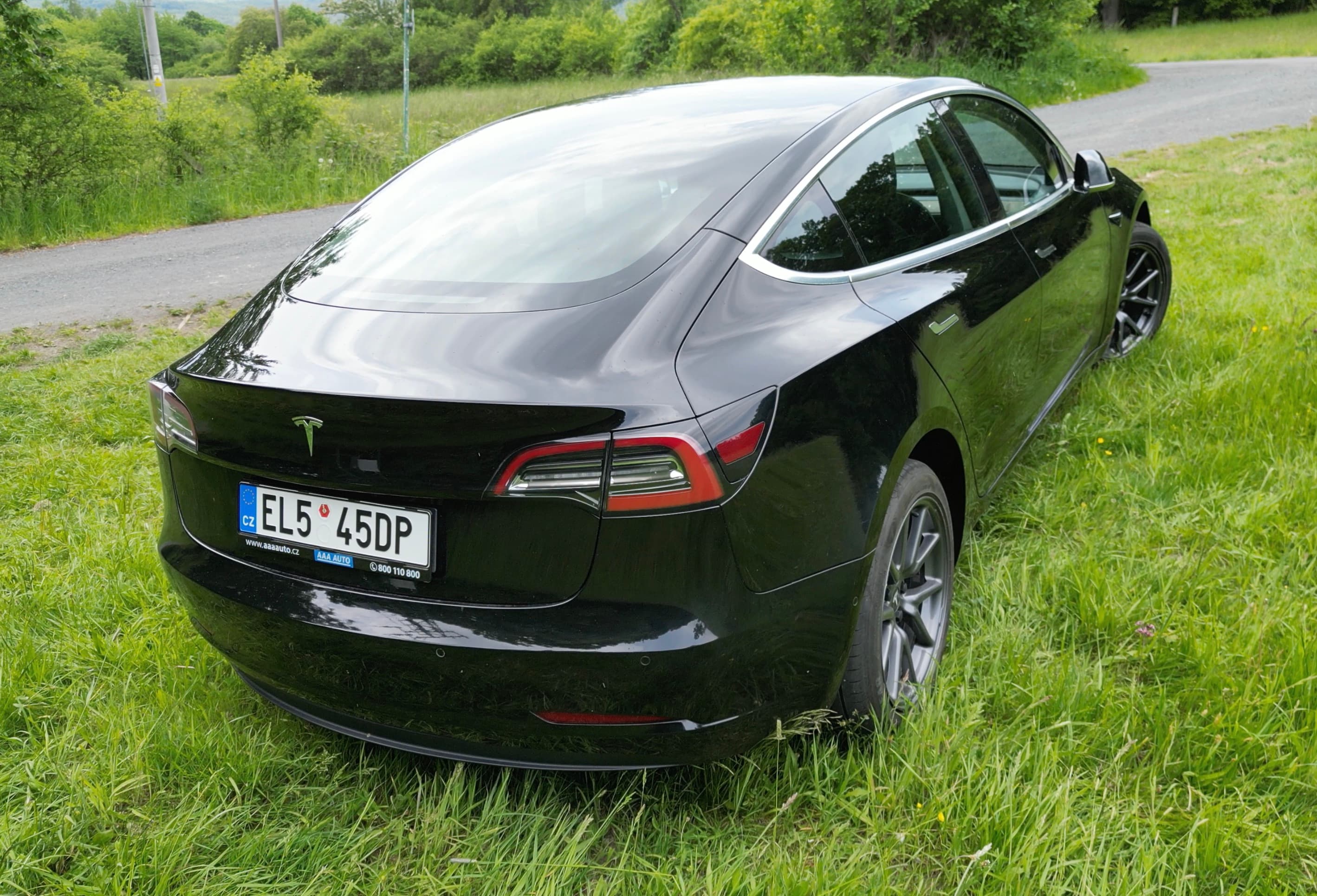 Tesla Model 3 RWD LR překvapila
