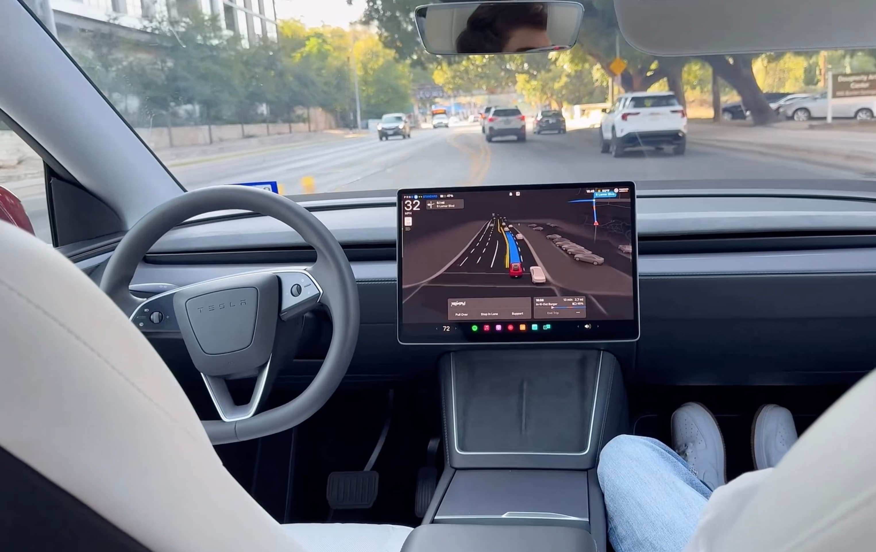 Jízdy v Tesla Robotaxi v Austinu