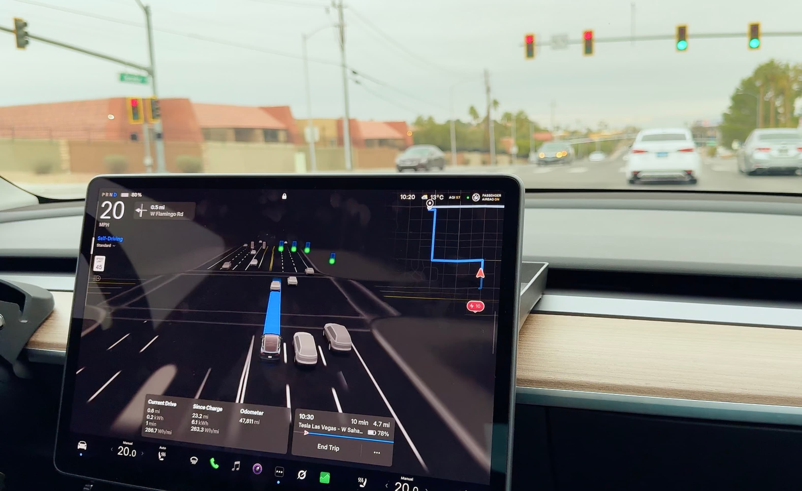 Tesla FSD v14.2.2.2 v Las Vegas