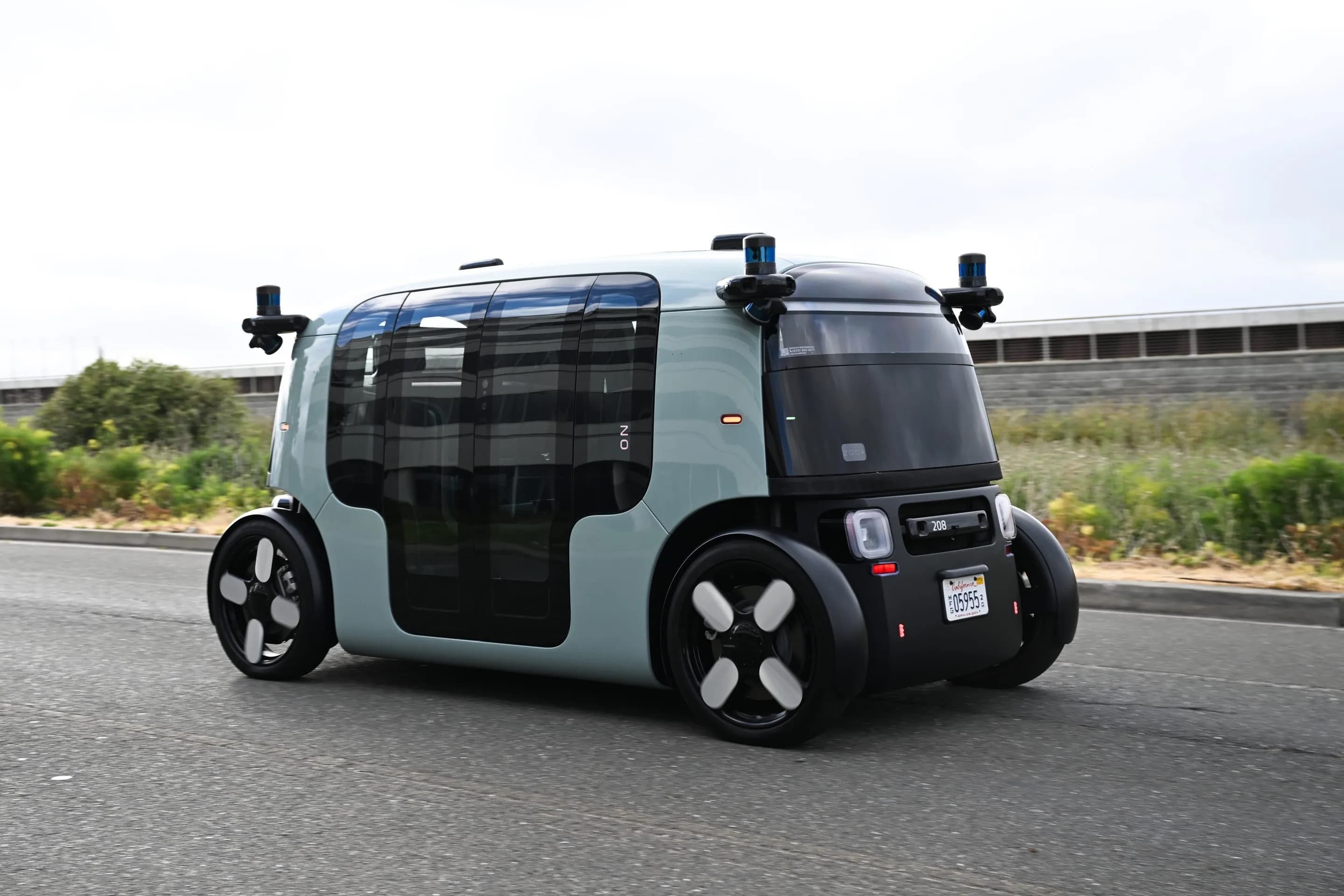První jízda v robotaxi ZOOX