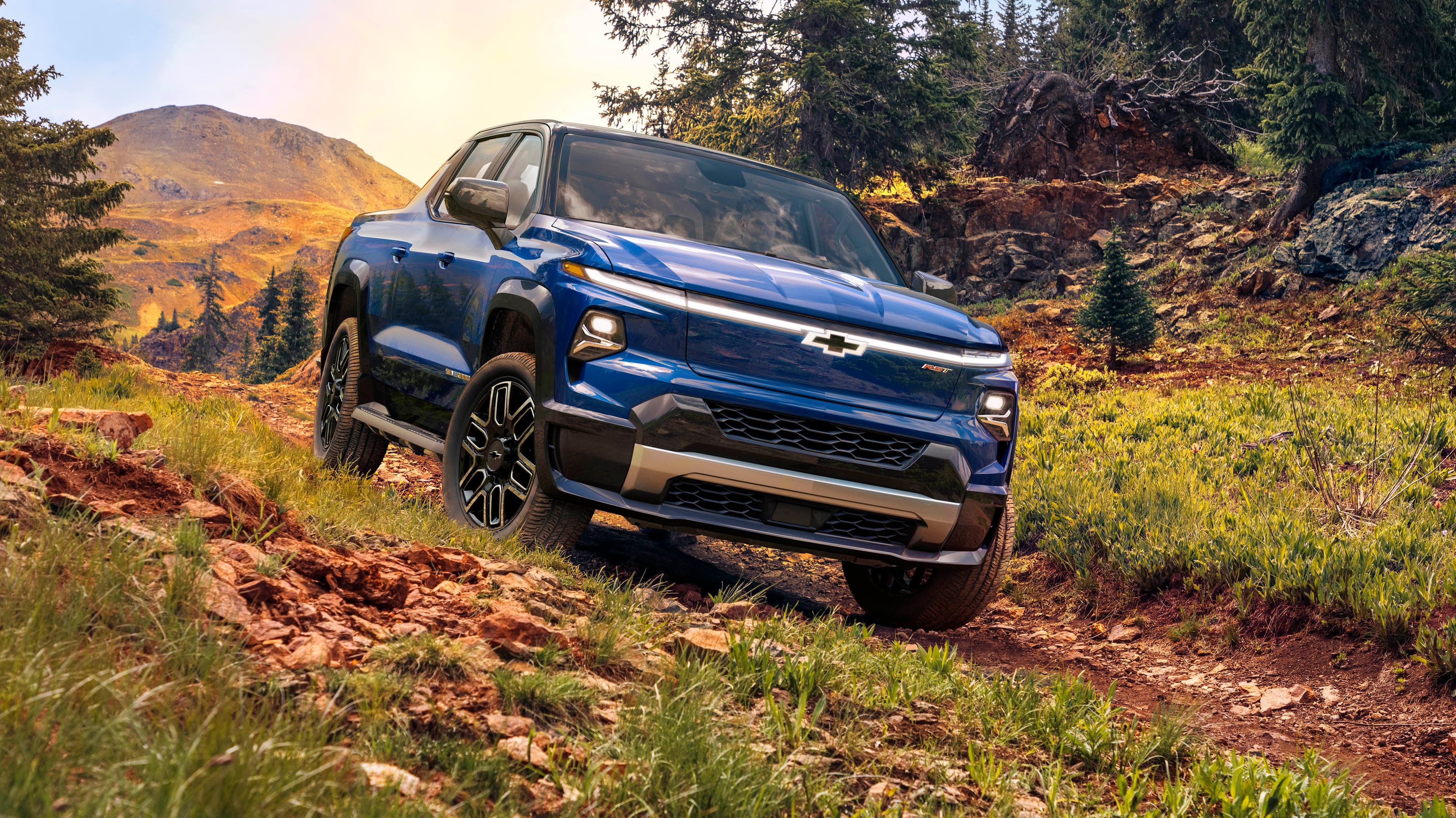 Silverado EV v poušti